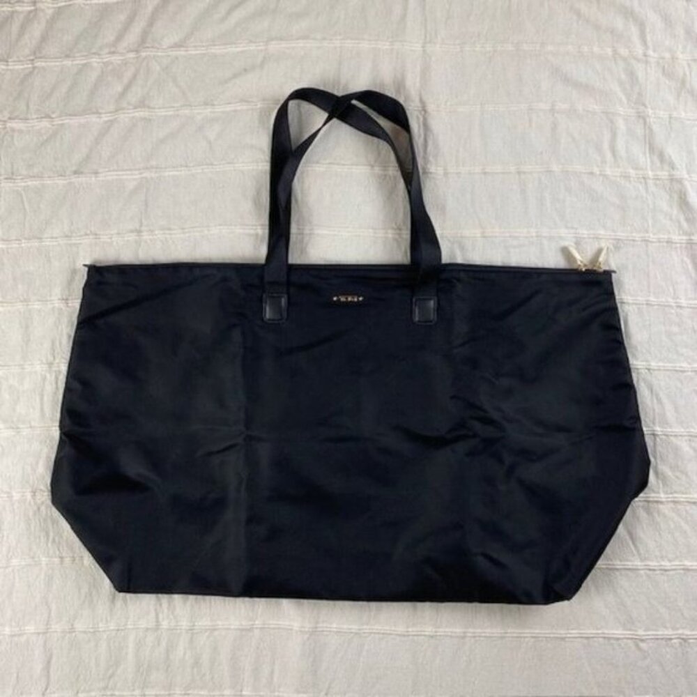 Tumi Nylon And Leather Shopping Tote Everyday Weekend Travel Bag + Accessory Bag
